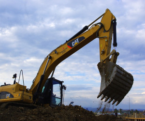 excavators-4765917_1280