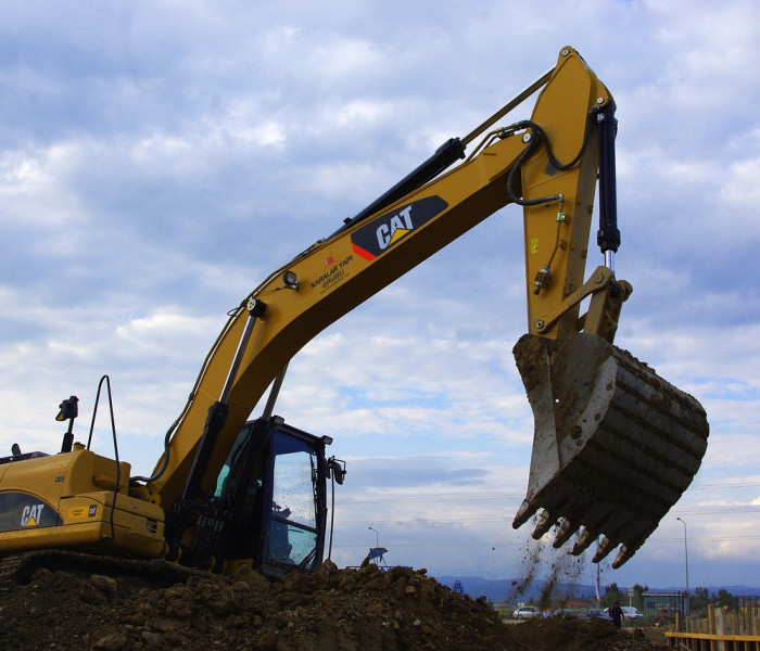 excavators-4765917_1280